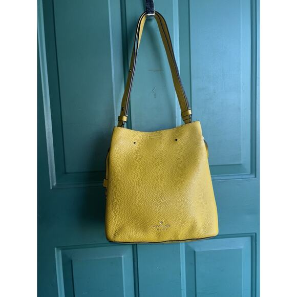 Kate Spade Marti large bucket bag in yellow pebbled leather - Picture 7 of 16
